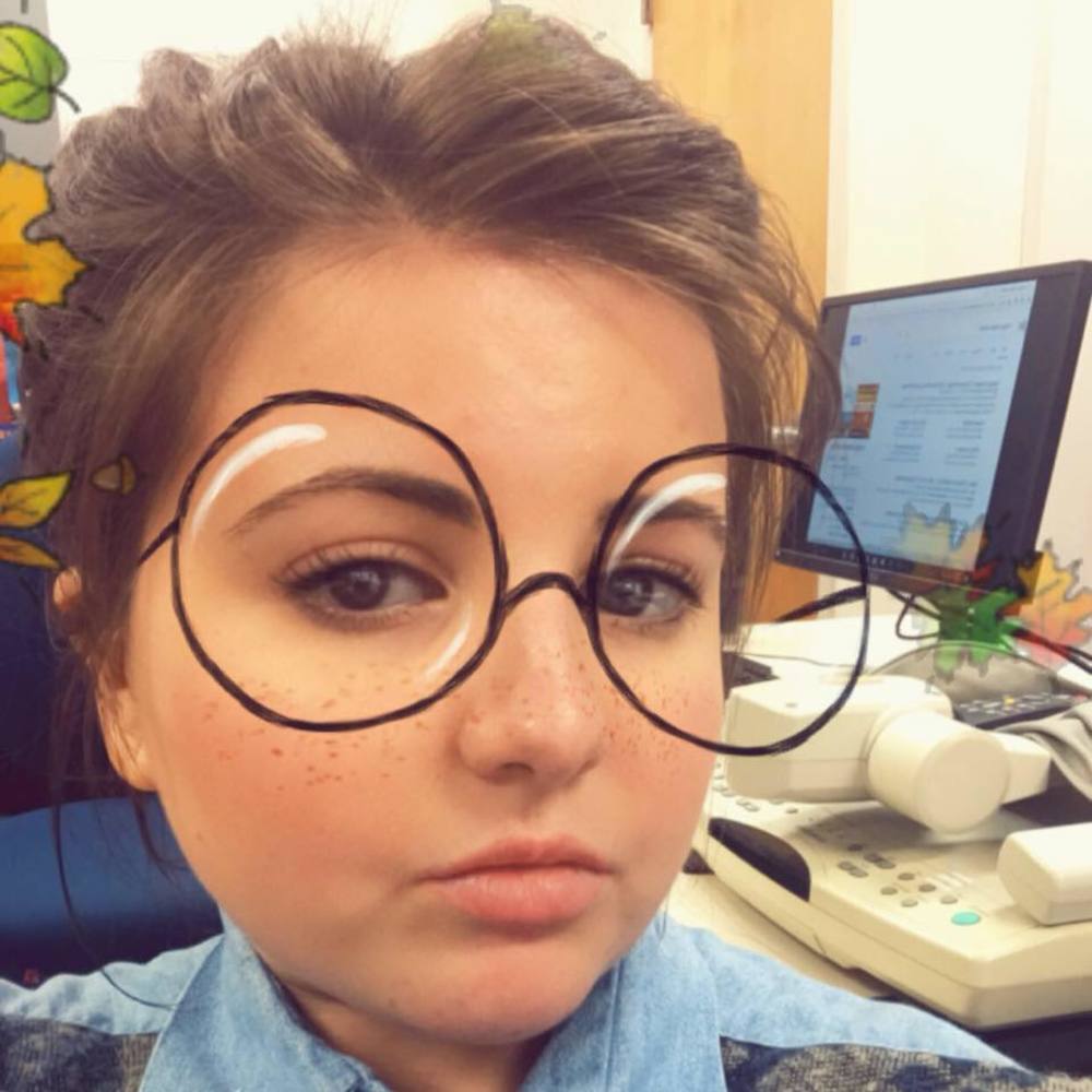 Meet your Posher, Amelia